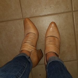 Bed stu booties worn one time inside